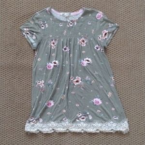 Jolt Short Sleeve Flowered Blouse